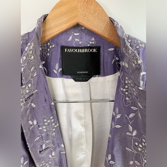 Favourbrook Silk Embroidered Evening Jacket / Coat in Lilac Purple & White, 6 - Picture 3 of 15